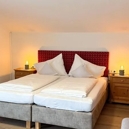 Bergland Dorfglueck - Social Living Hostel Soll