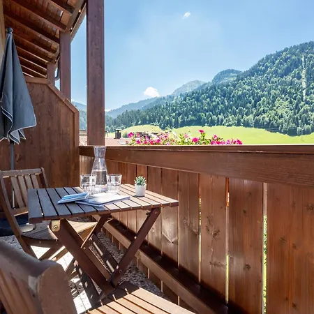 Bergland Dorfglueck - Social Living Hostel *